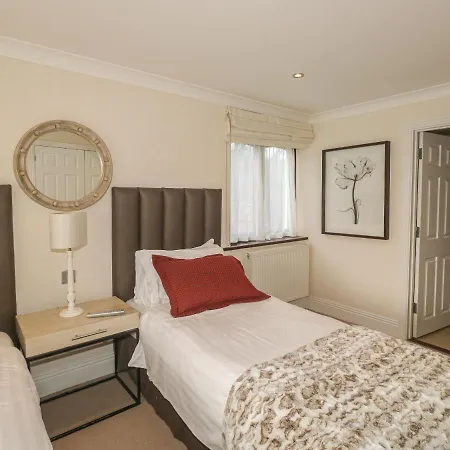 Cedar Holiday home Wadebridge