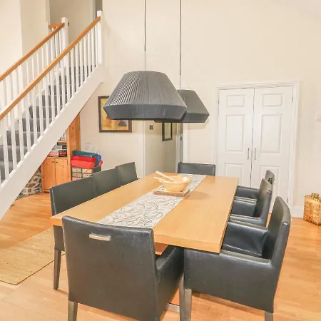 Cedar Holiday home Wadebridge